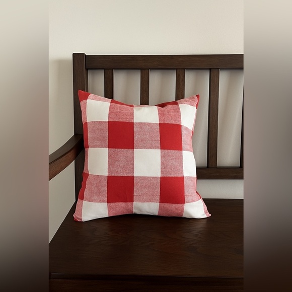 Set of 2 Red & White Buffalo Check Pillow Covers – 14” x 16.5 - Picture 1 of 6